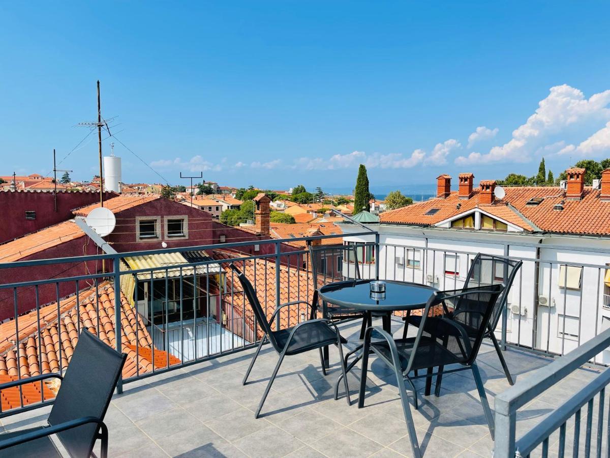 Happy Casa Isola Grande Apartment Изола Екстериор снимка