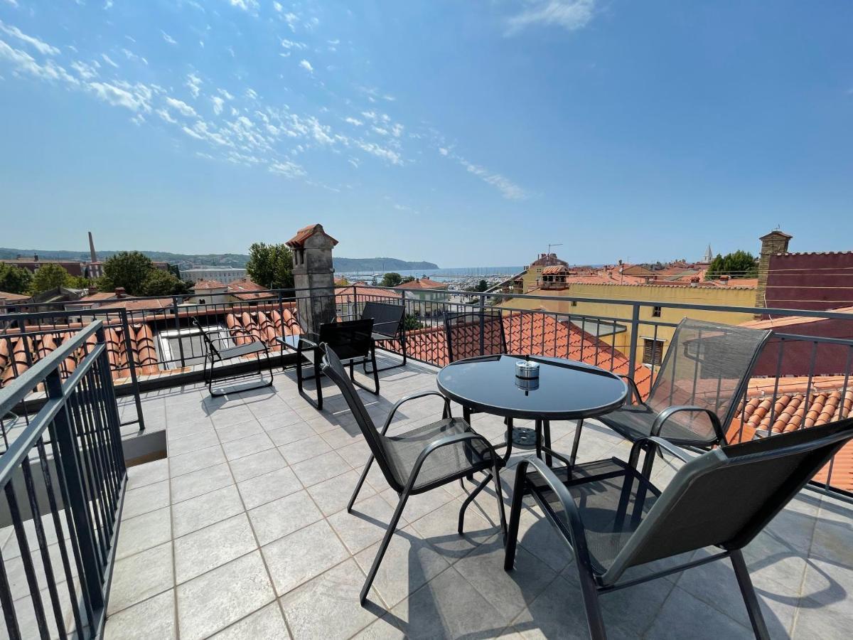 Happy Casa Isola Grande Apartment Изола Екстериор снимка