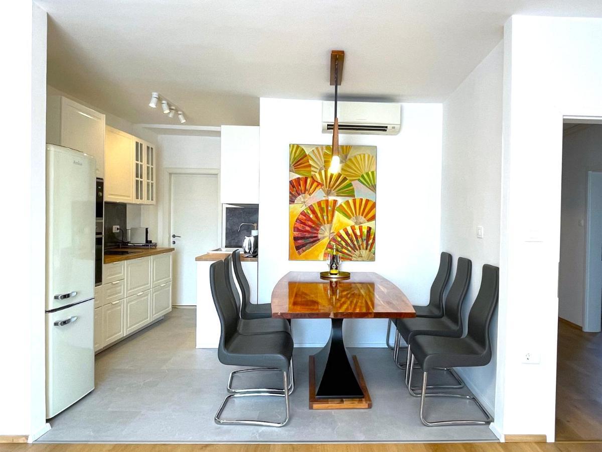 Happy Casa Isola Grande Apartment Изола Екстериор снимка